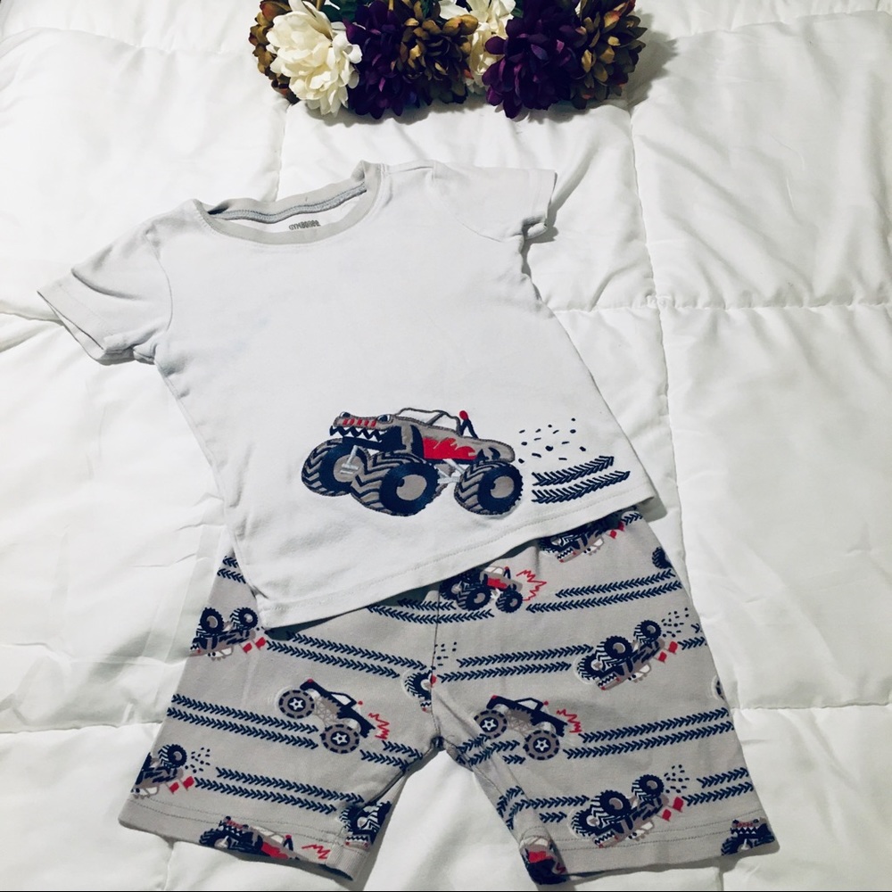 Gymboree short pajama set : size 6